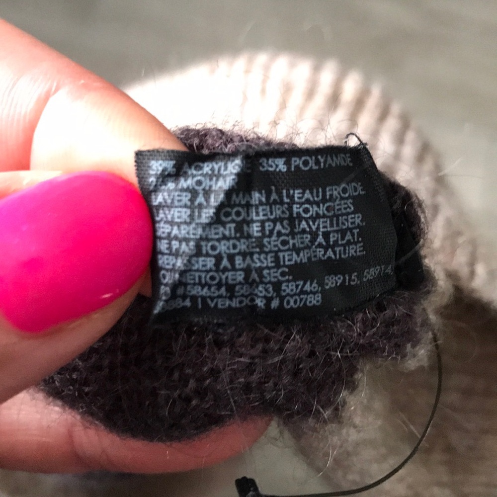 ⬇️CLUB MONACO SOFT SWEATER - Picture 5 of 5